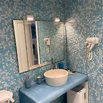 Ena Santorini * Πύργος