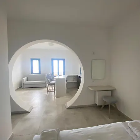 Ena Santorini Prázdninový dům