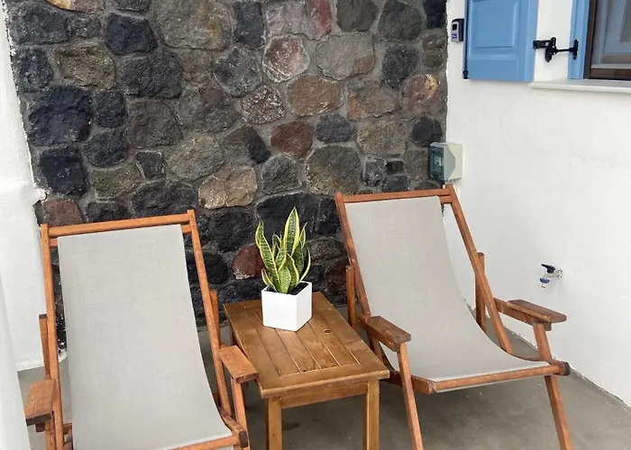 Ena Santorini * Pýrgos