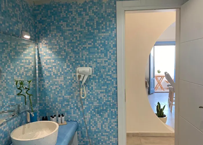 Ena Santorini * Pýrgos