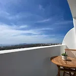 Casa de Férias Ena Santorini *