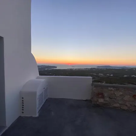 Casa de Férias Ena Santorini Pýrgos
