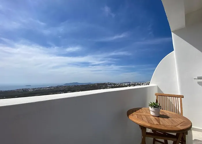 Holiday home Ena Santorini *